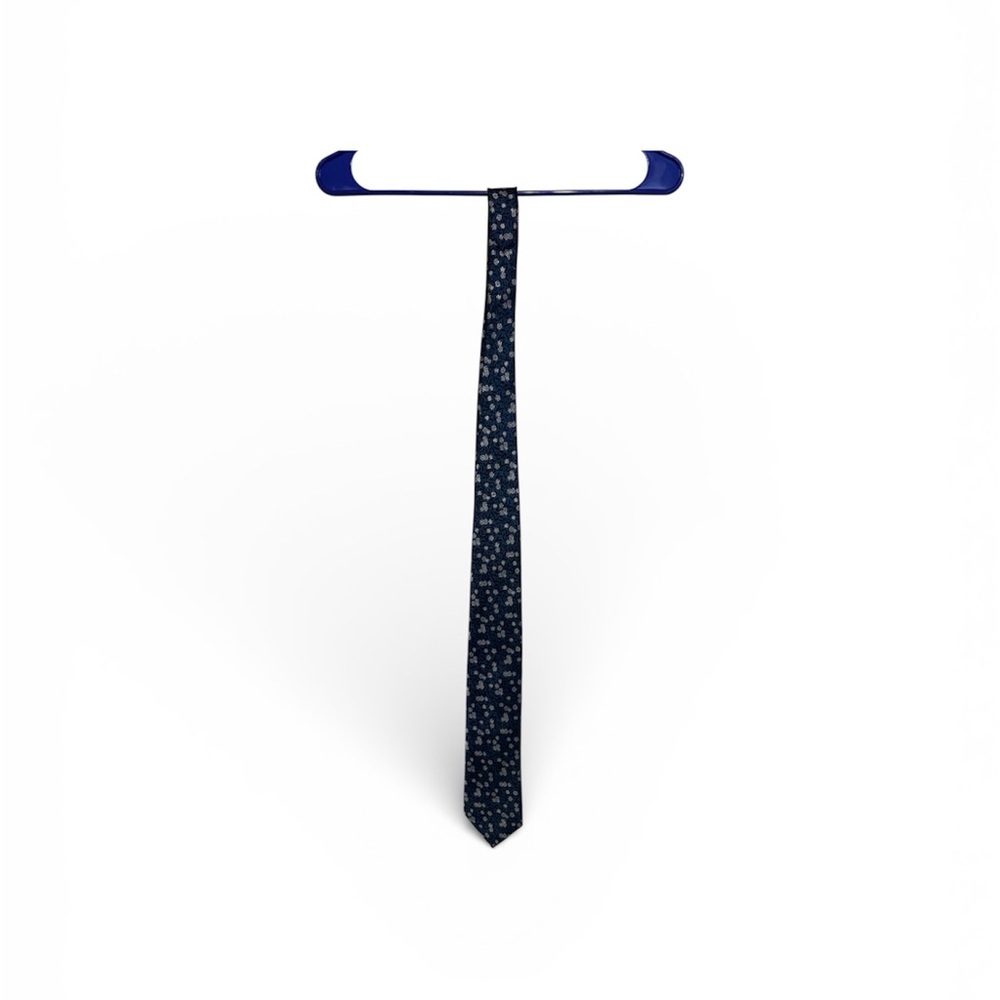 Roundtree & Yorke‎ Dark Blue Floral Tie